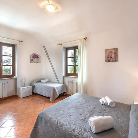Сasa de vacaciones Four-bedroom Holiday In -tr- *