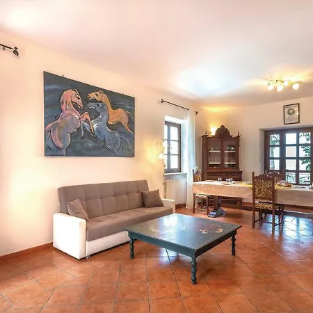 Сasa de vacaciones Four-bedroom Holiday In -tr- Allerona